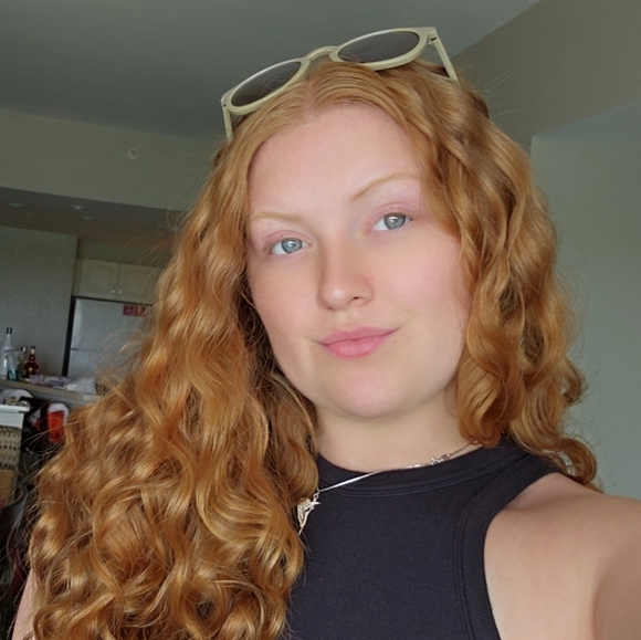 Meet your Posher, Peyton - Picture 3 of 4